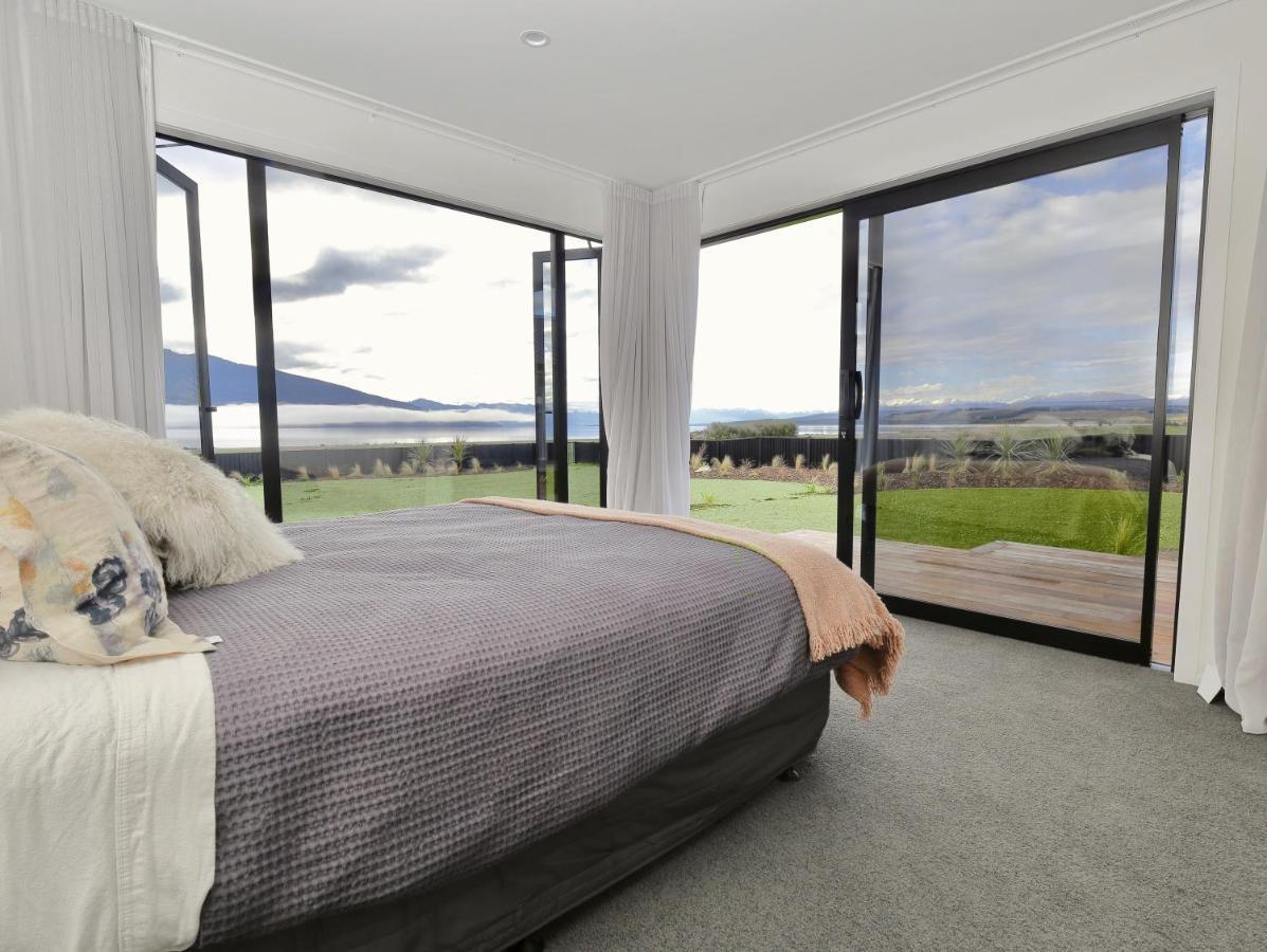 Lake House - Te Anau Holiday Home Esterno foto