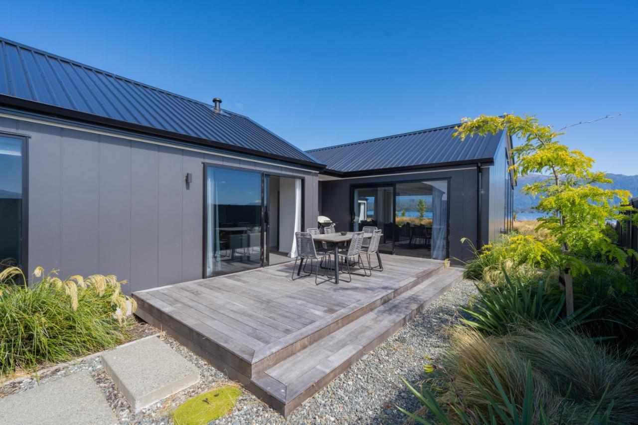 Lake House - Te Anau Holiday Home Esterno foto