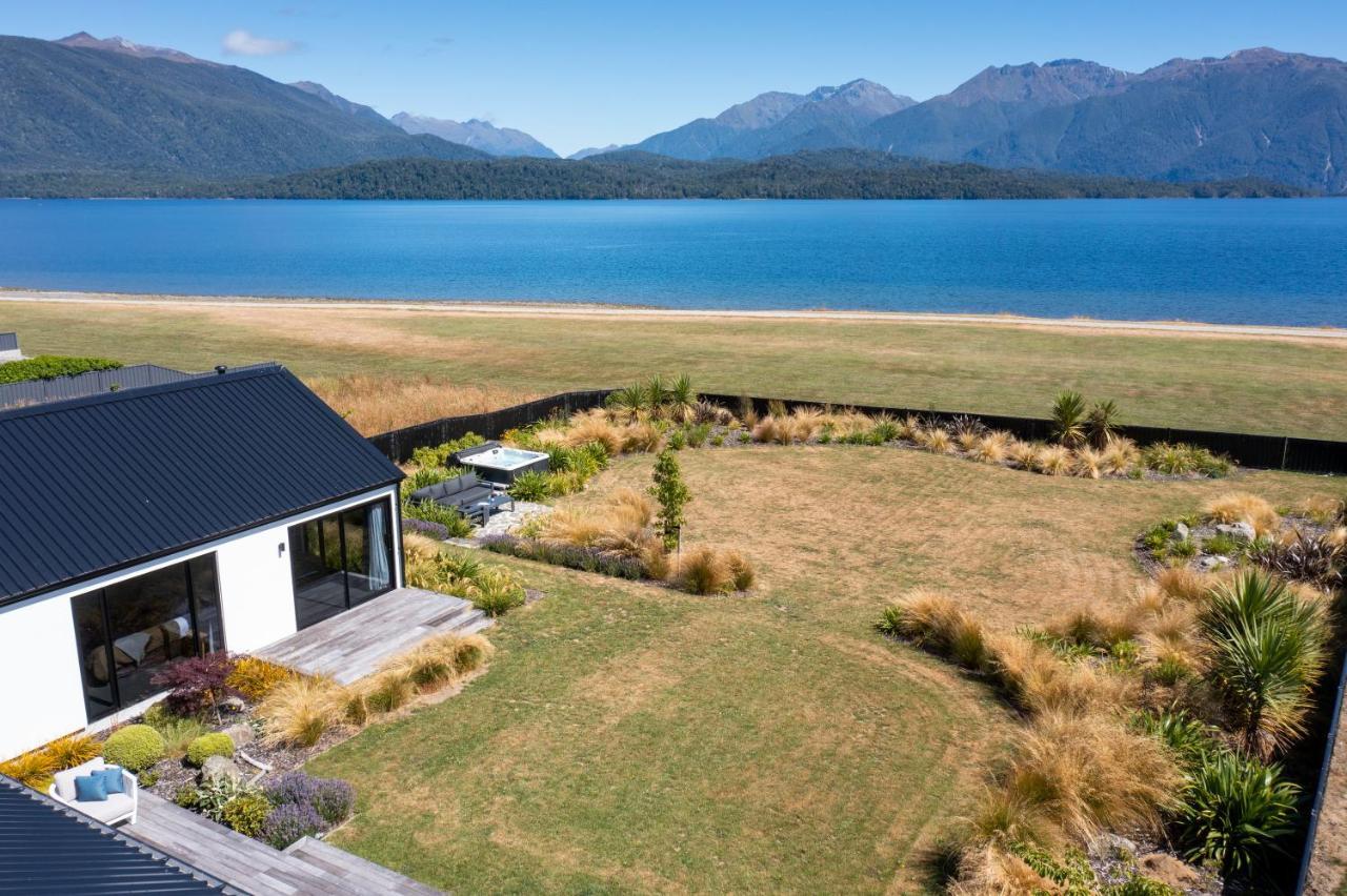 Lake House - Te Anau Holiday Home Esterno foto